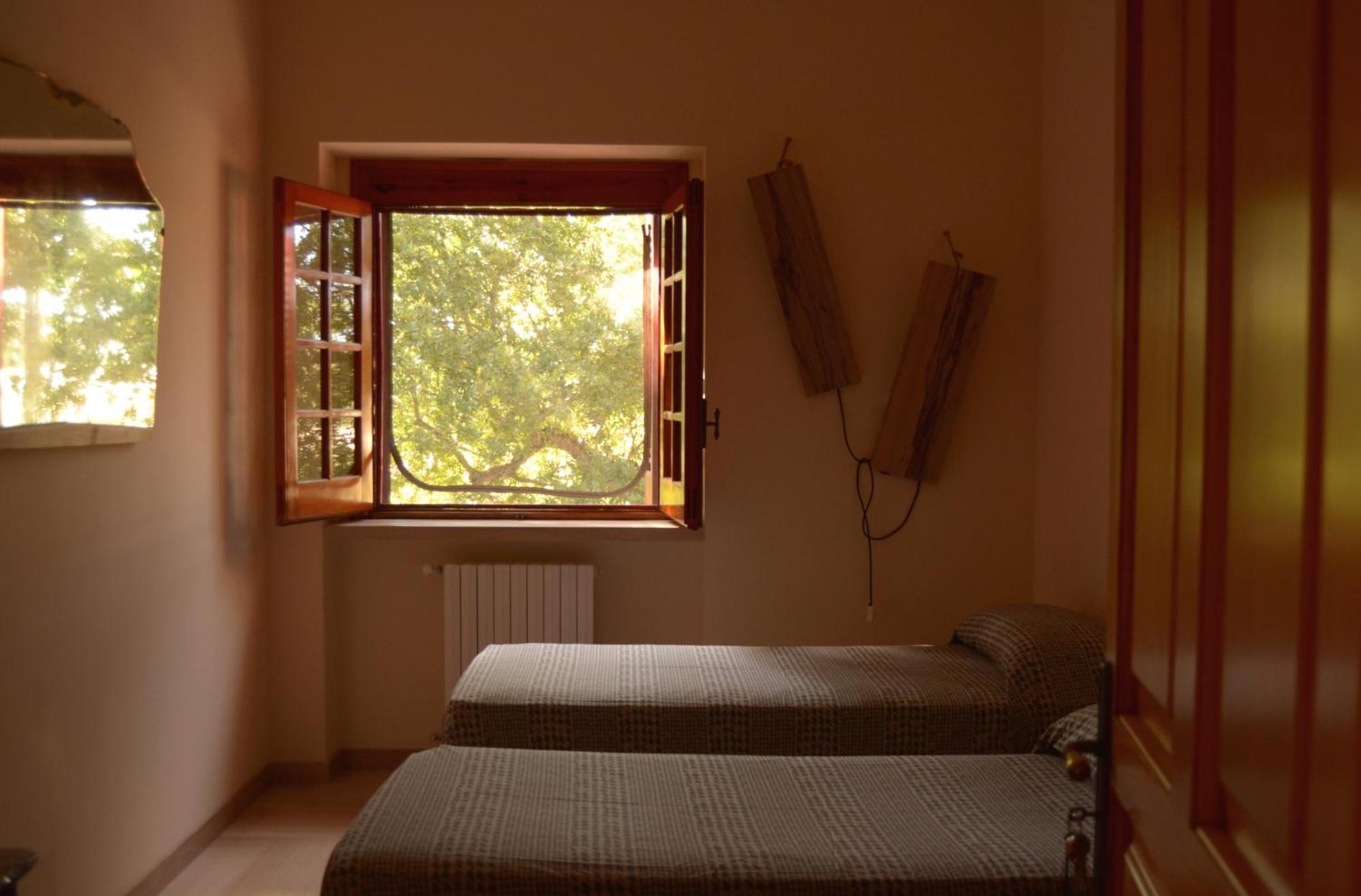 Par Tot Guest House โลโกโรตอนโด ภายนอก รูปภาพ